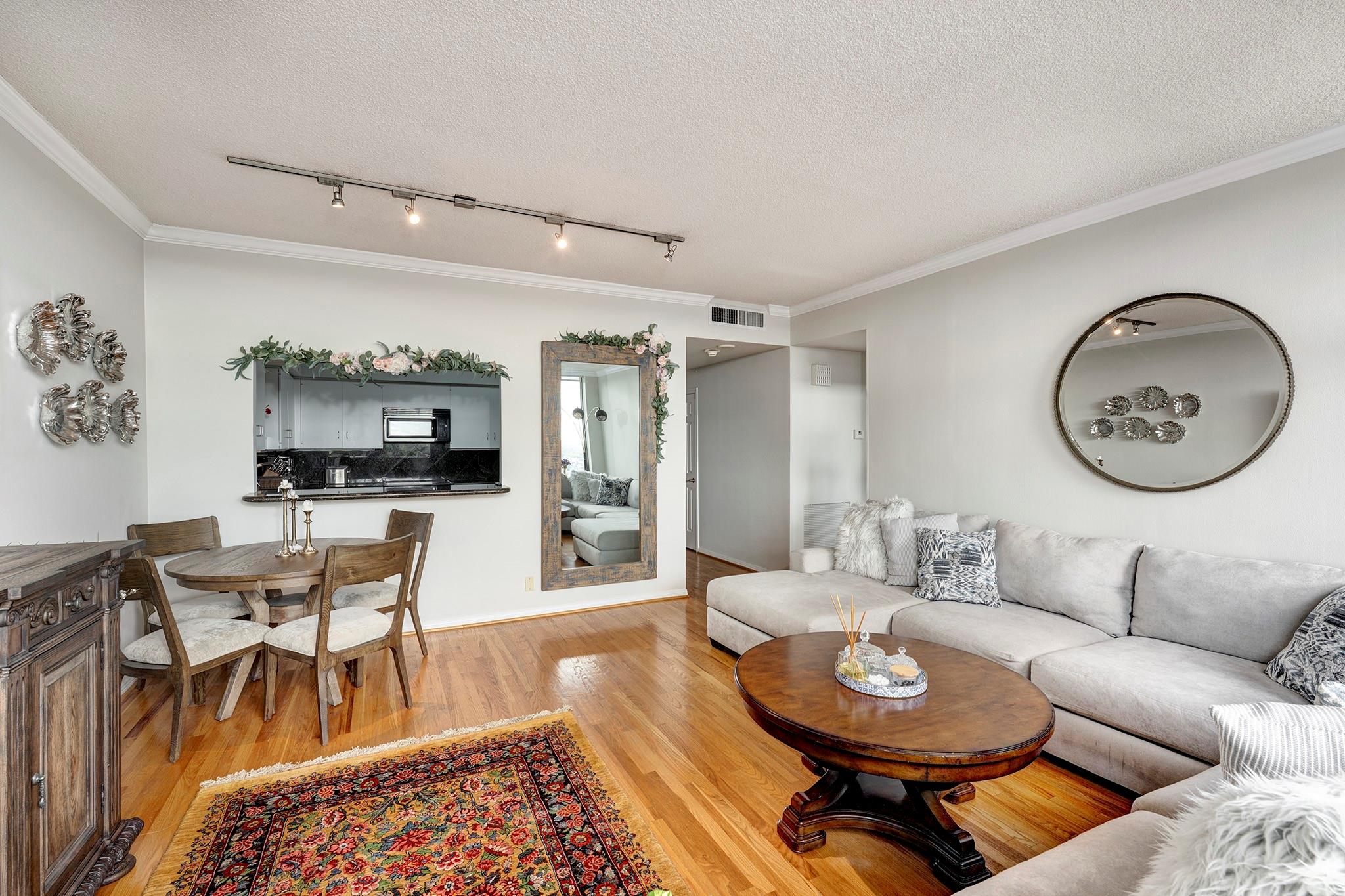 15 Greenway Plaza # 17B