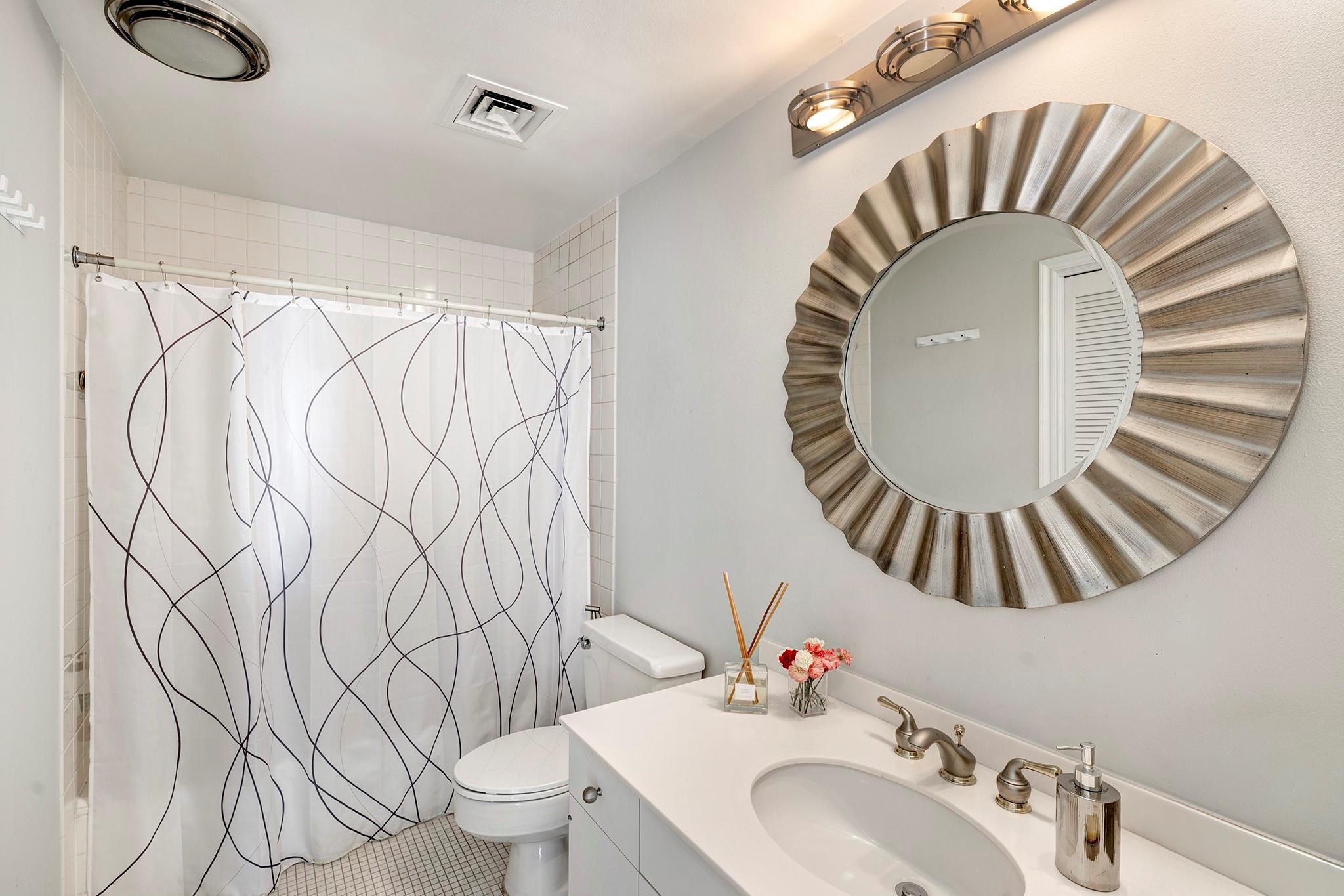 15 Greenway Plaza # 17B