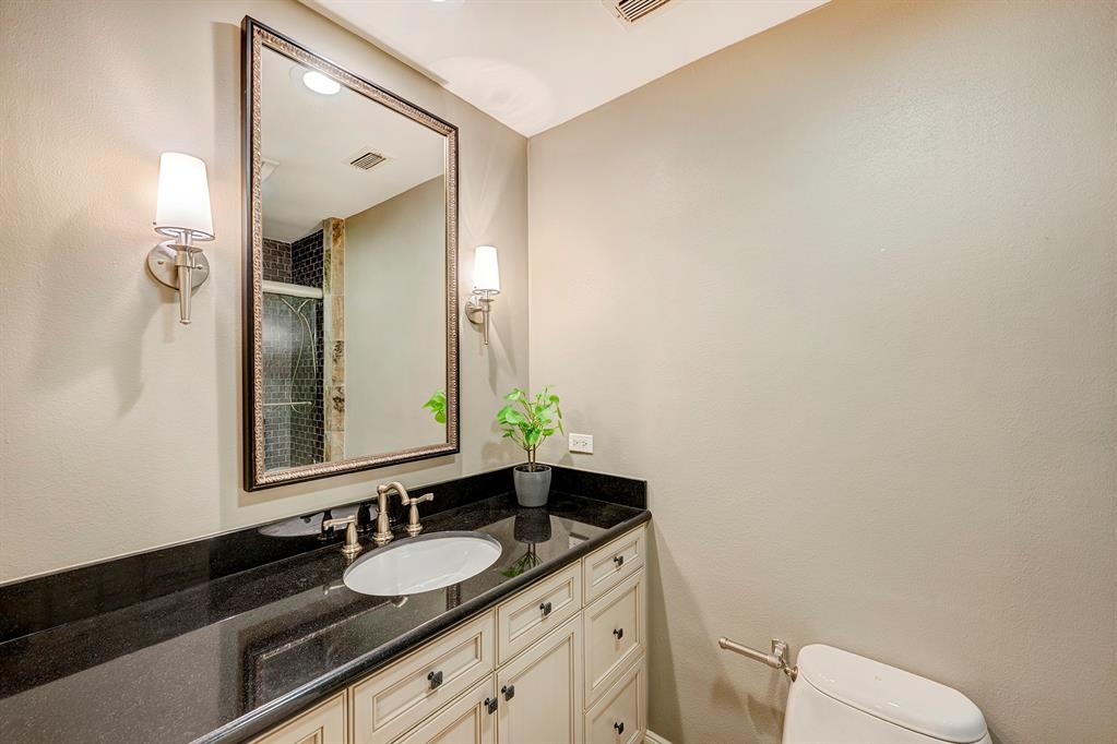 239 Litchfield Lane