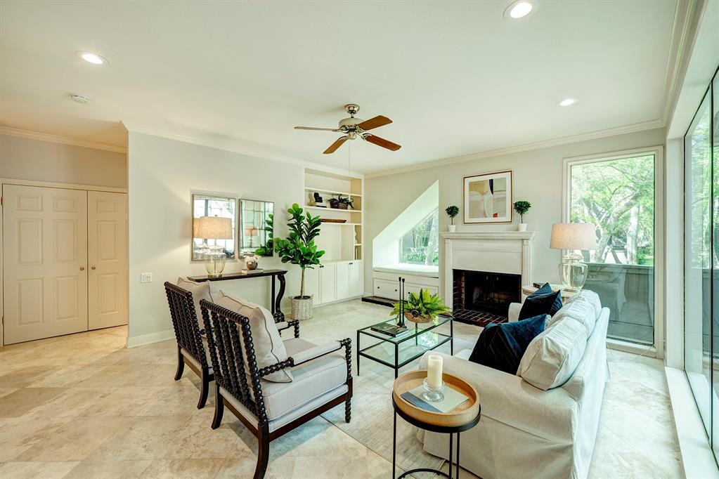 239 Litchfield Lane