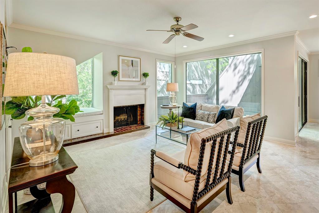 239 Litchfield Lane