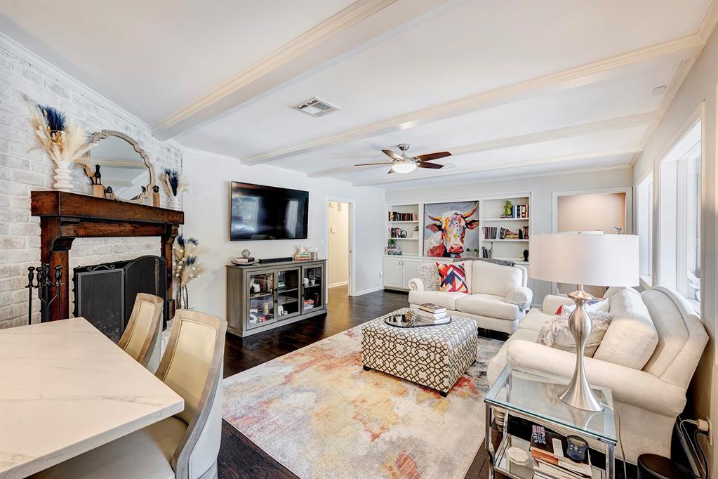 1214 Briarbrook Drive
