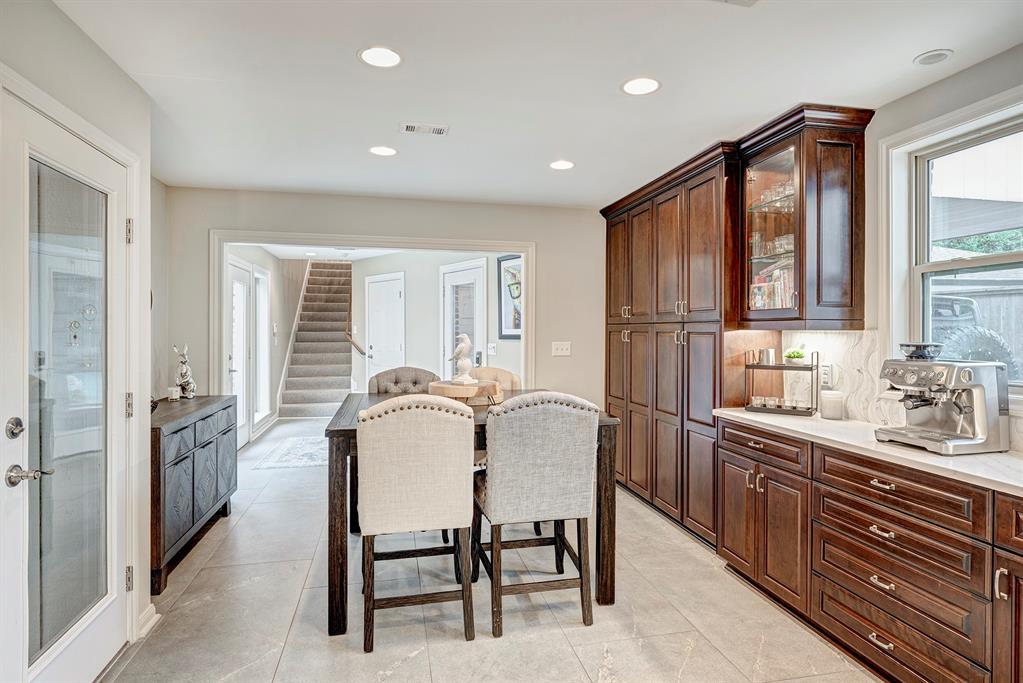 1214 Briarbrook Drive