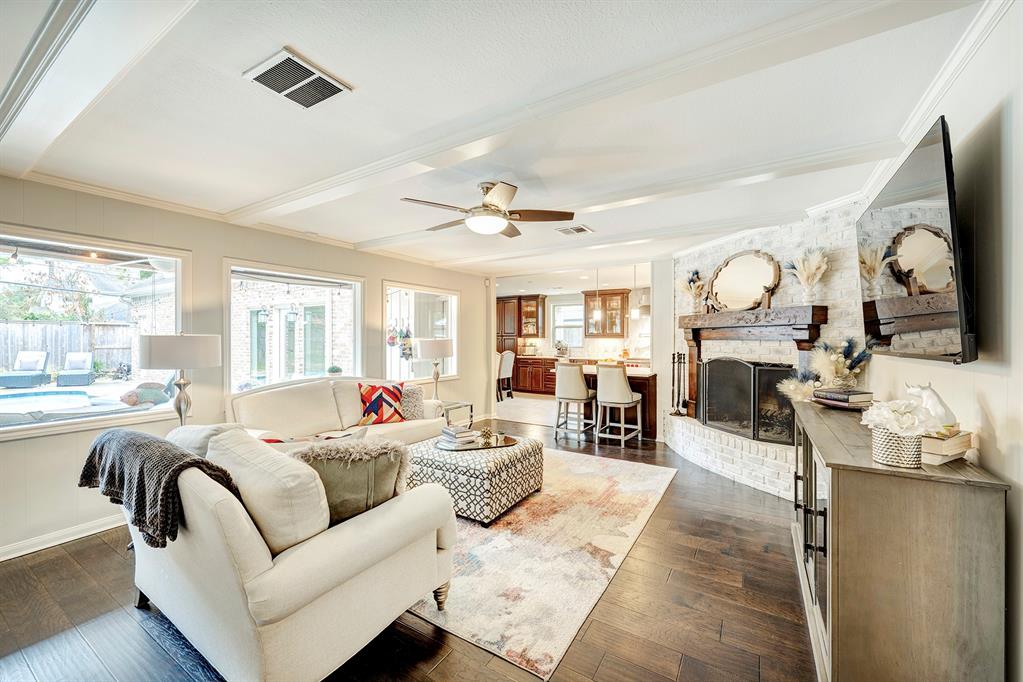 1214 Briarbrook Drive