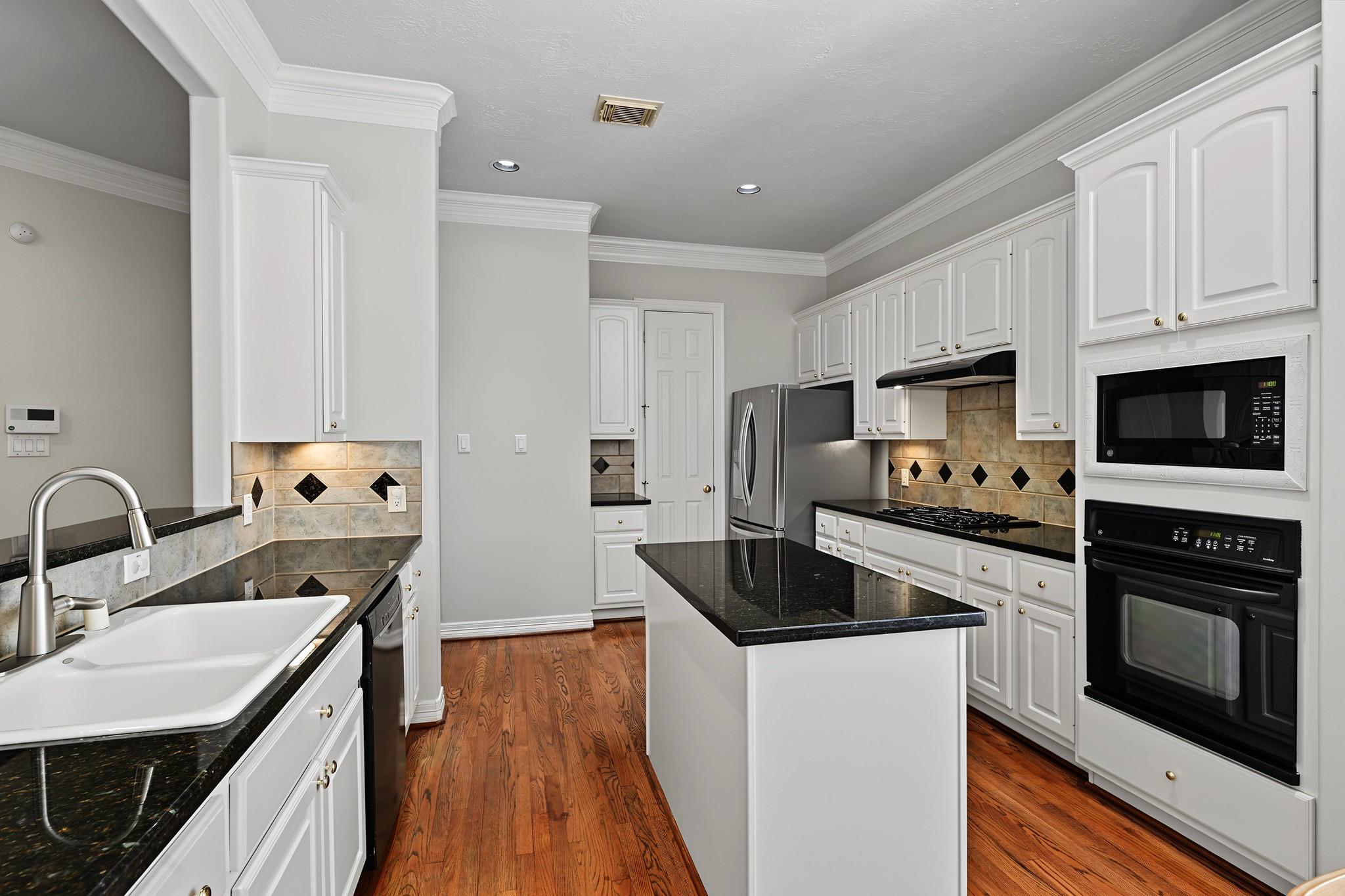 3015 Avalon Terrace