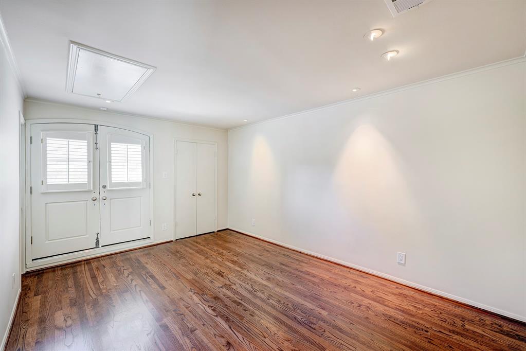 10 S Briar Hollow Lane # 49