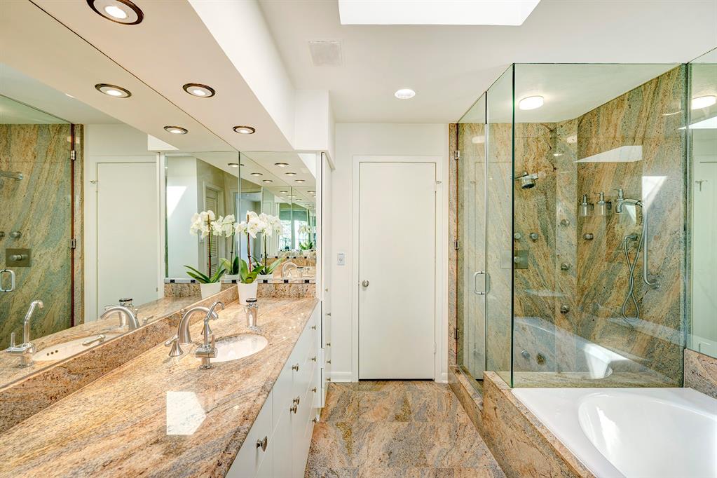 10 S Briar Hollow Lane # 49