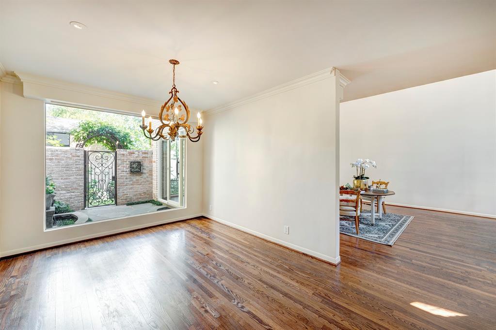 10 S Briar Hollow Lane # 49