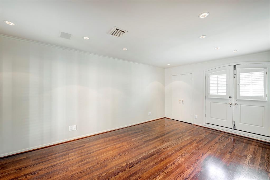 10 S Briar Hollow Lane # 49