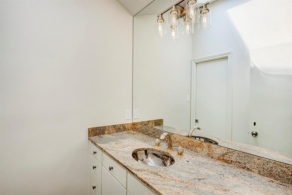 10 S Briar Hollow Lane # 49