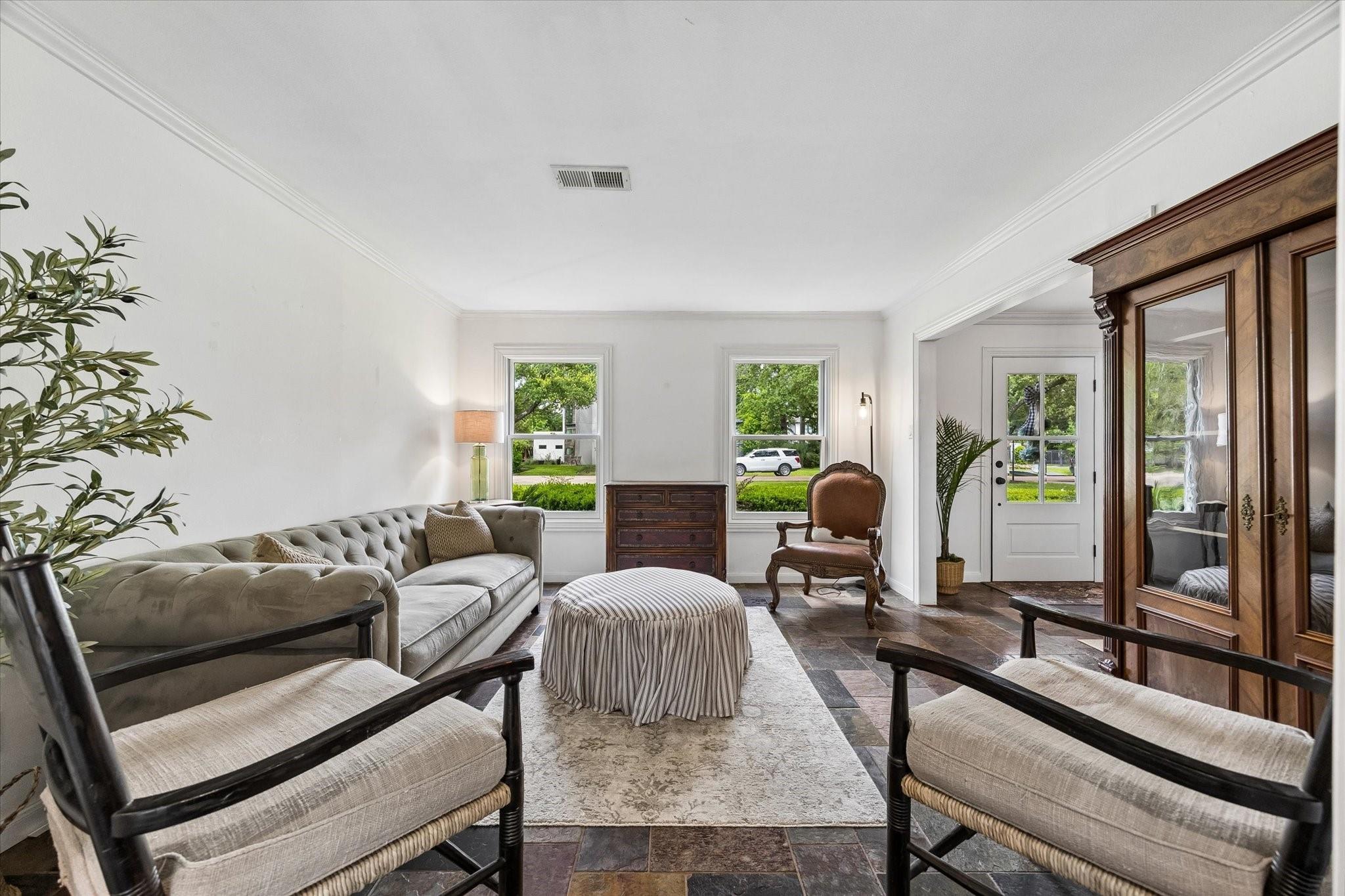 934 Moss Spring Lane