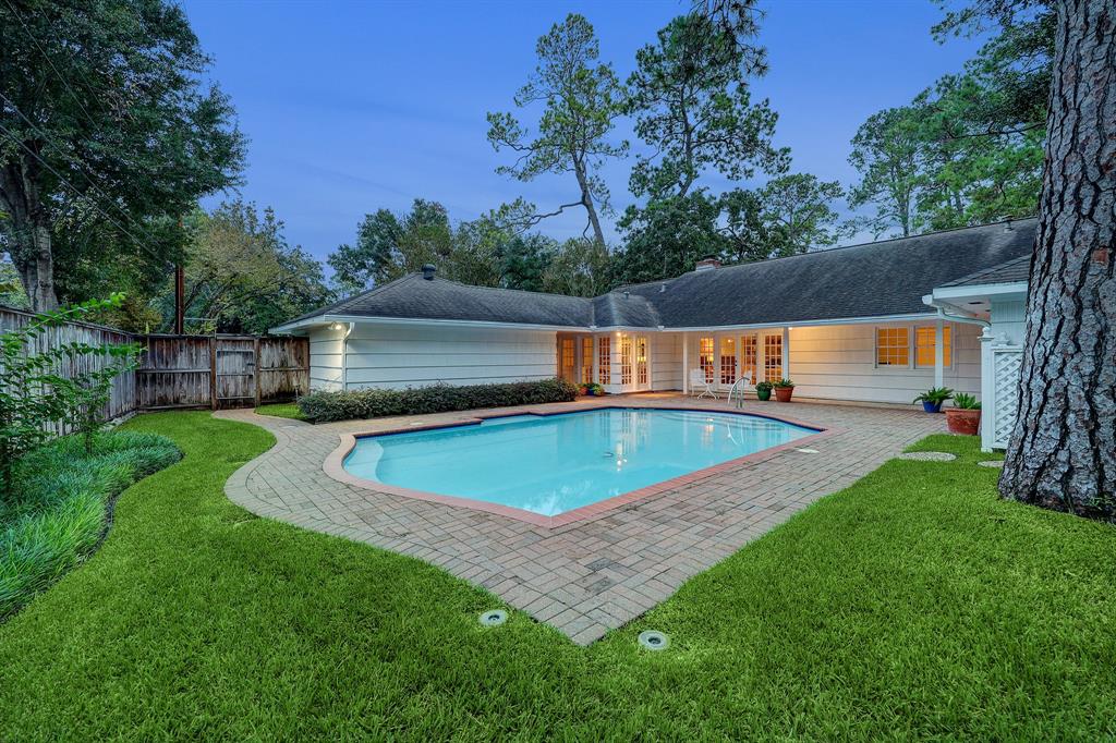 12202 Pebblebrook Drive