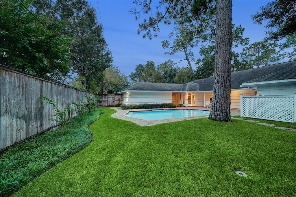 12202 Pebblebrook Drive