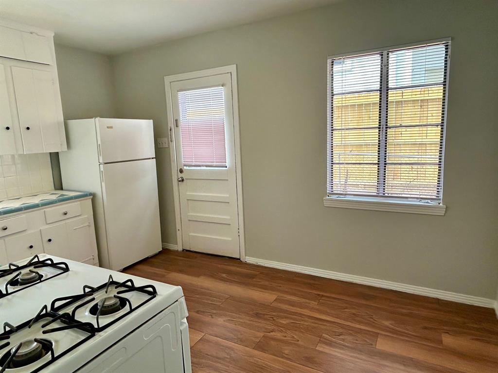 322 W 27th Street