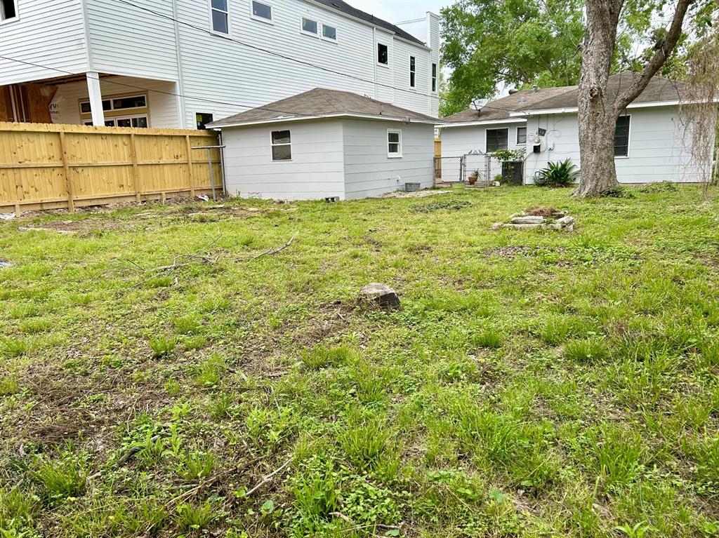 322 W 27th Street