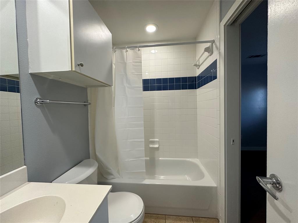 803 Saulnier Street
