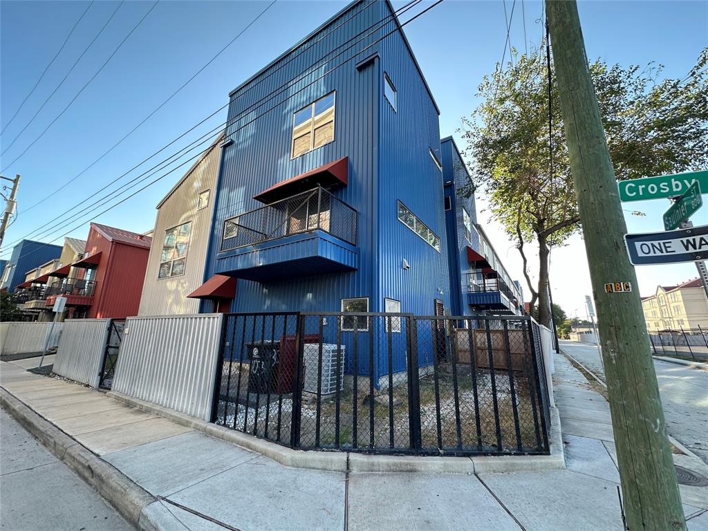 803 Saulnier Street