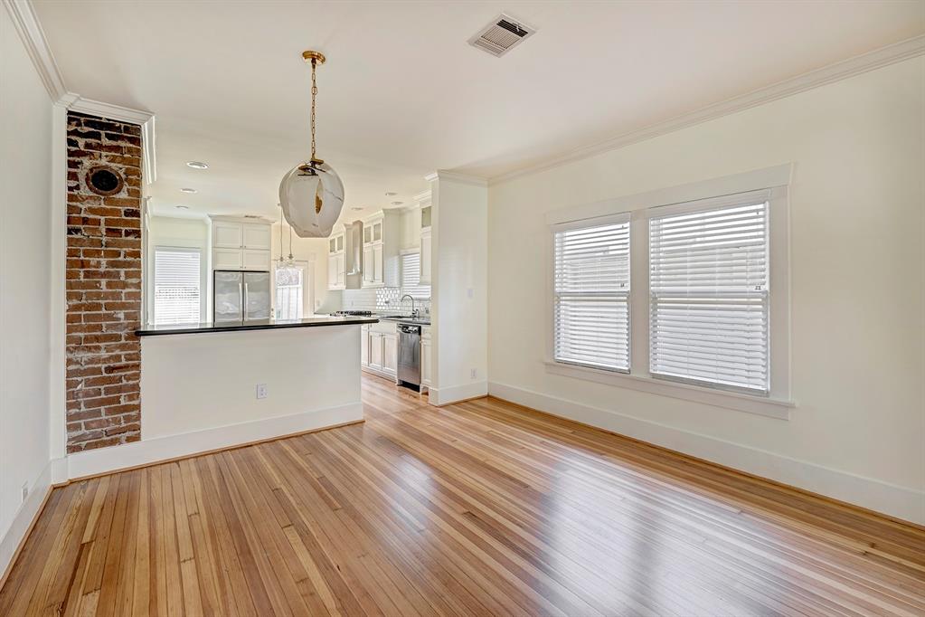 1633 W Main Street