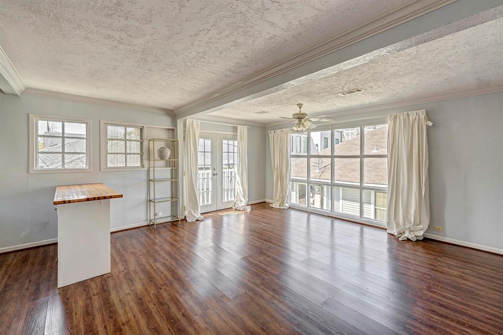 1633 W Main Street