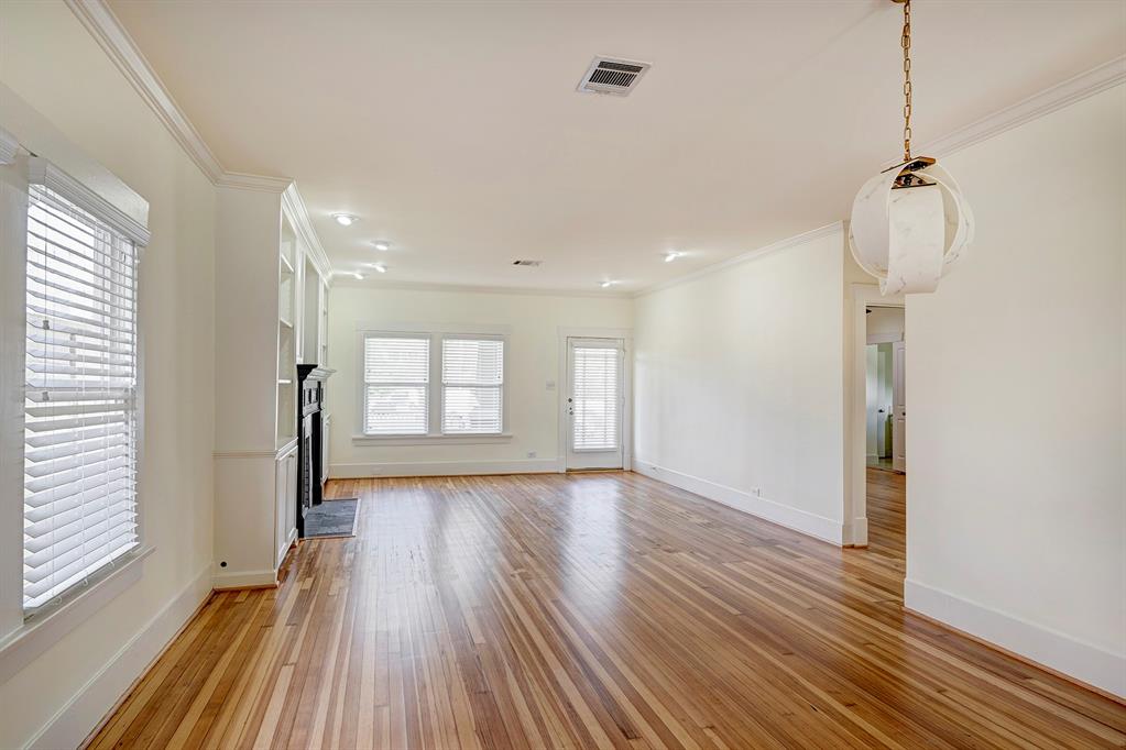 1633 W Main Street