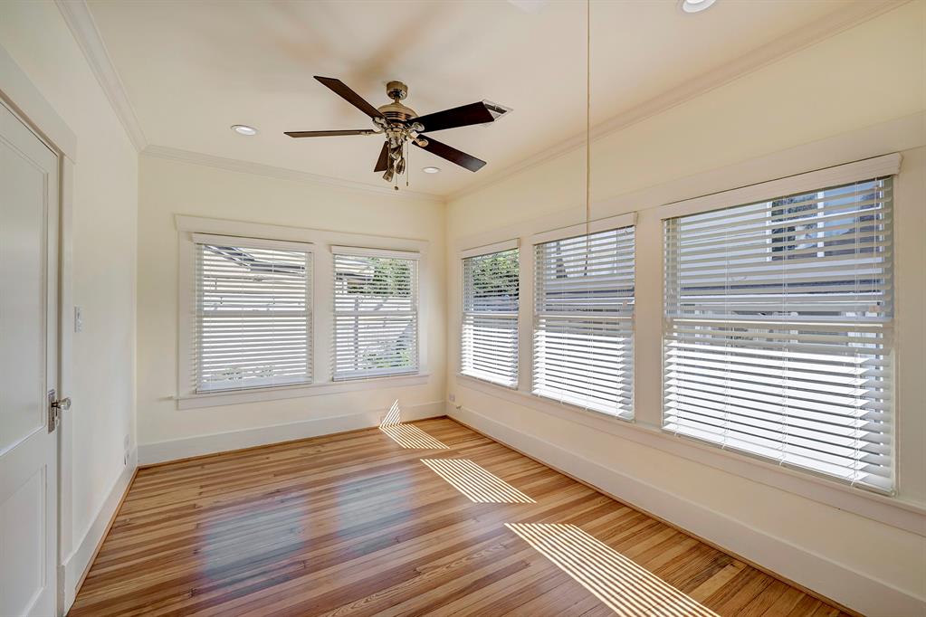 1633 W Main Street
