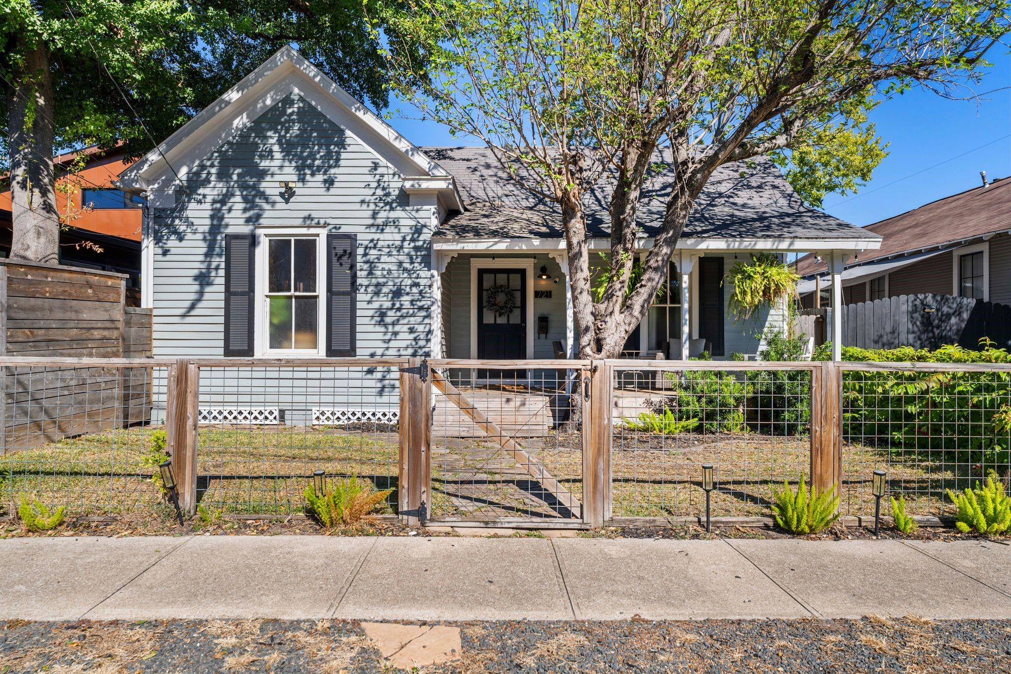 721 W 12th Street