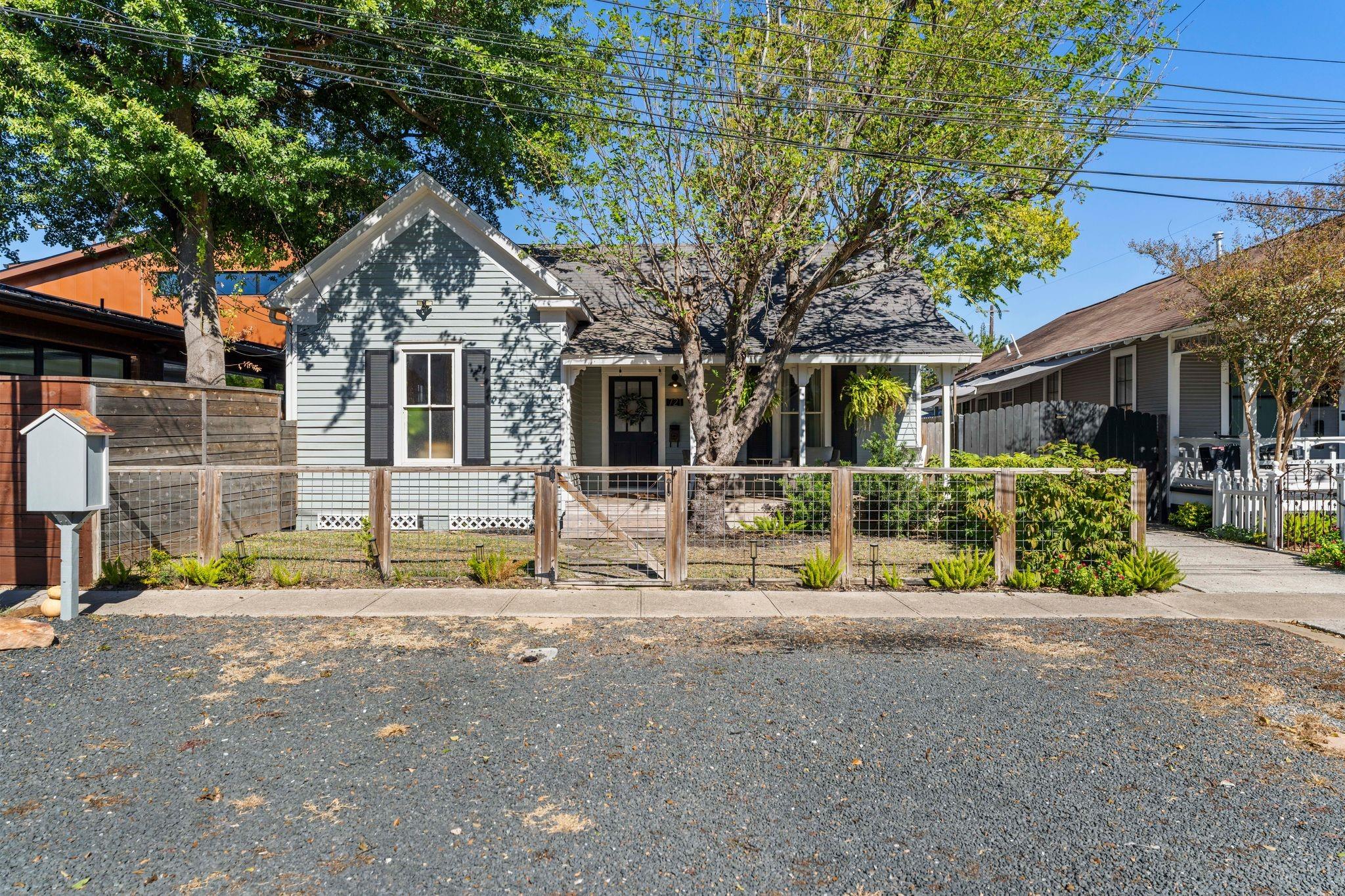 721 W 12th Street