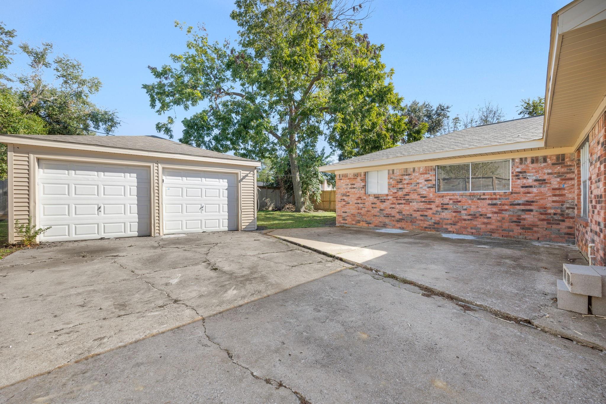 1919 Tallulah Lane