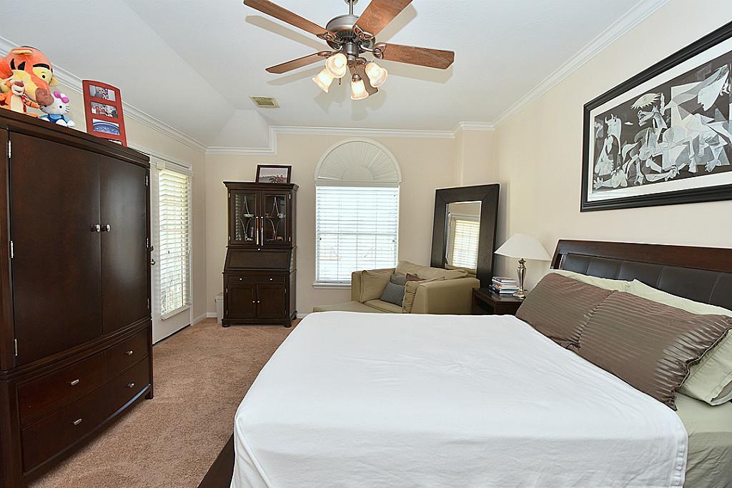 2139 Stacy Knoll