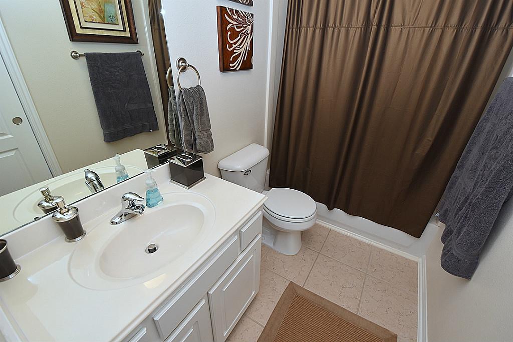 2139 Stacy Knoll