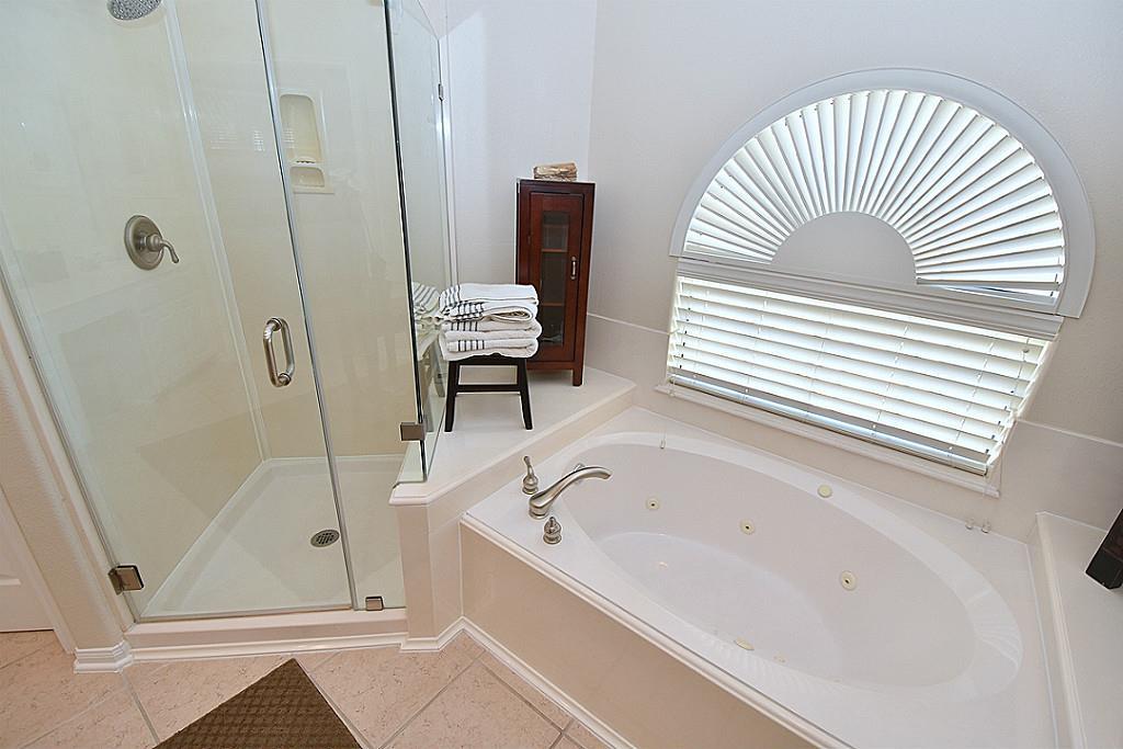 2139 Stacy Knoll