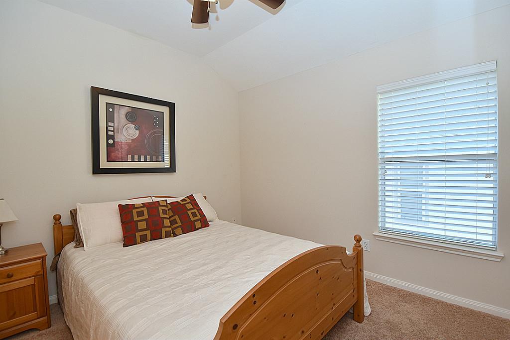 2139 Stacy Knoll