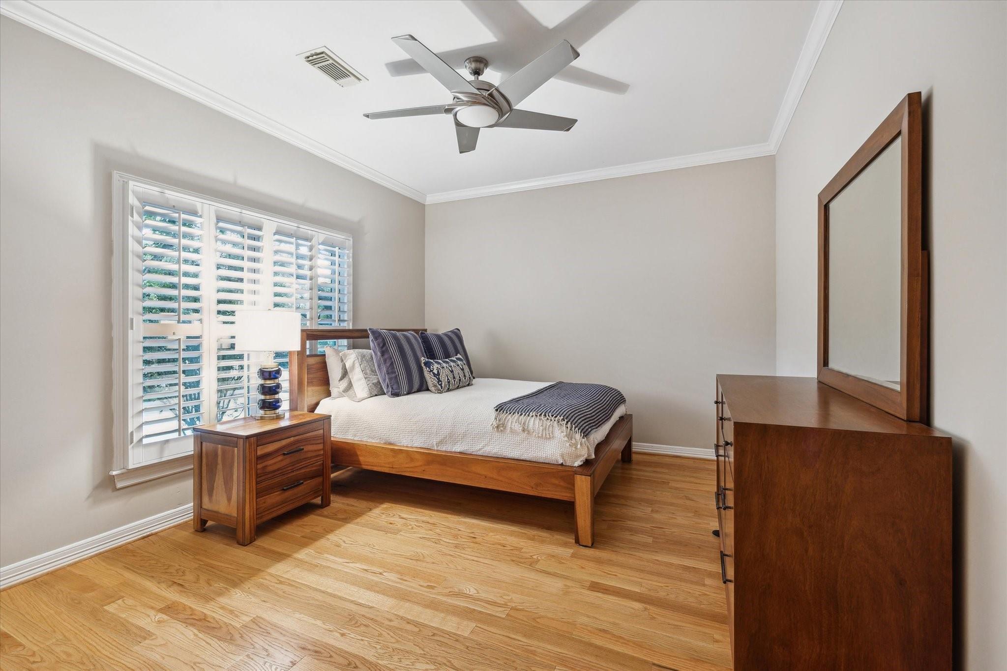 3614 University Boulevard