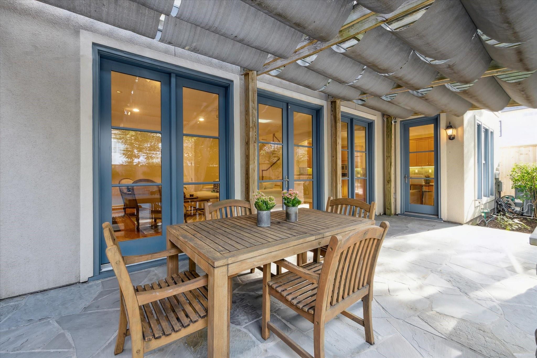 3614 University Boulevard