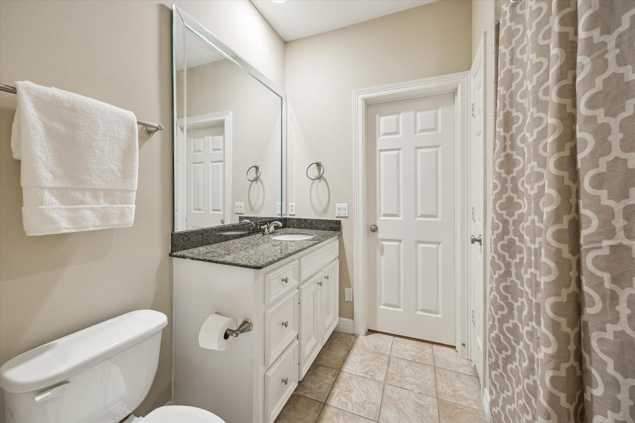 3614 University Boulevard