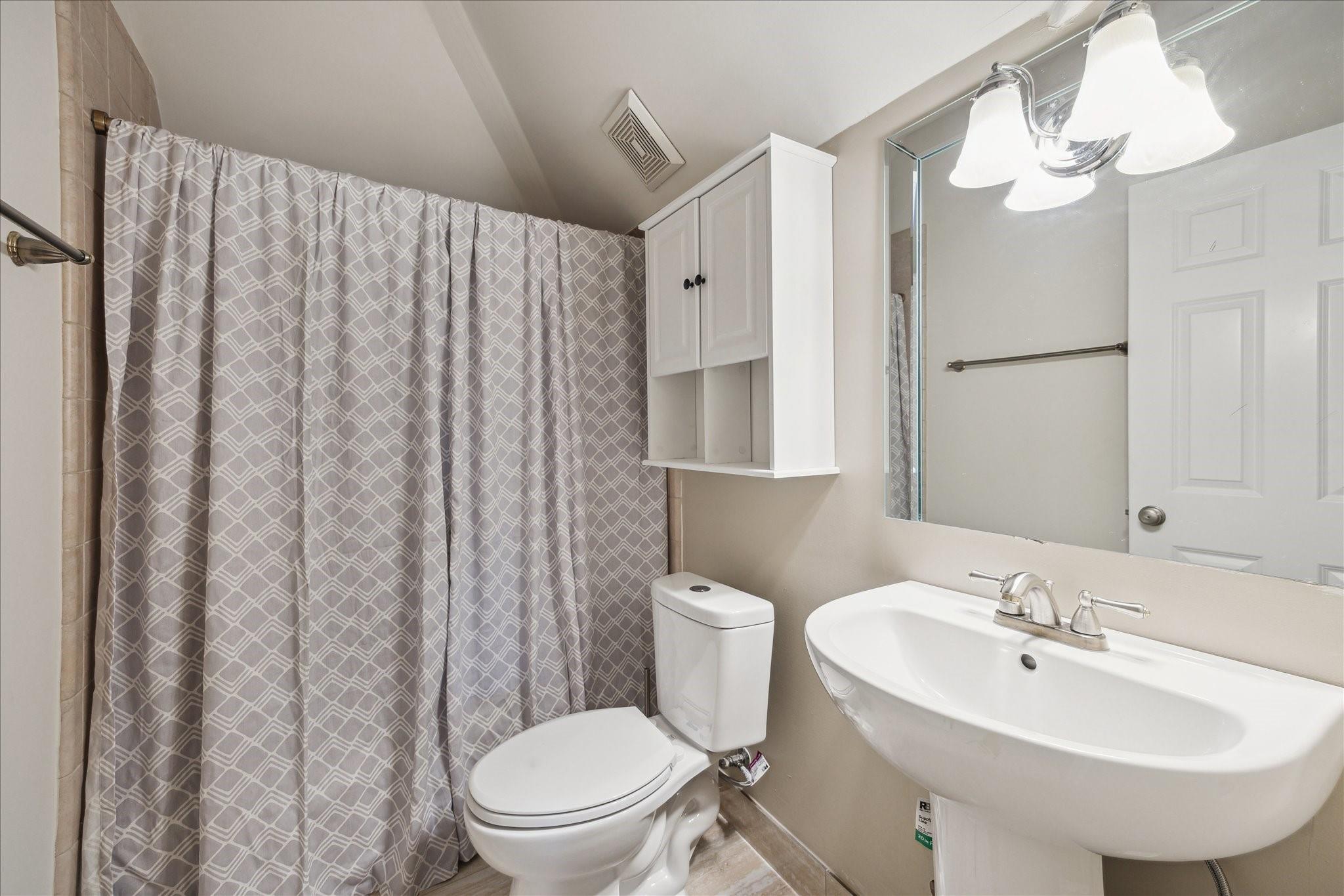 3614 University Boulevard