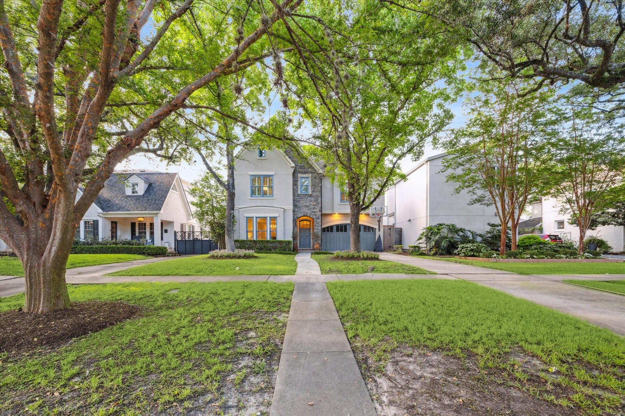 3614 University Boulevard