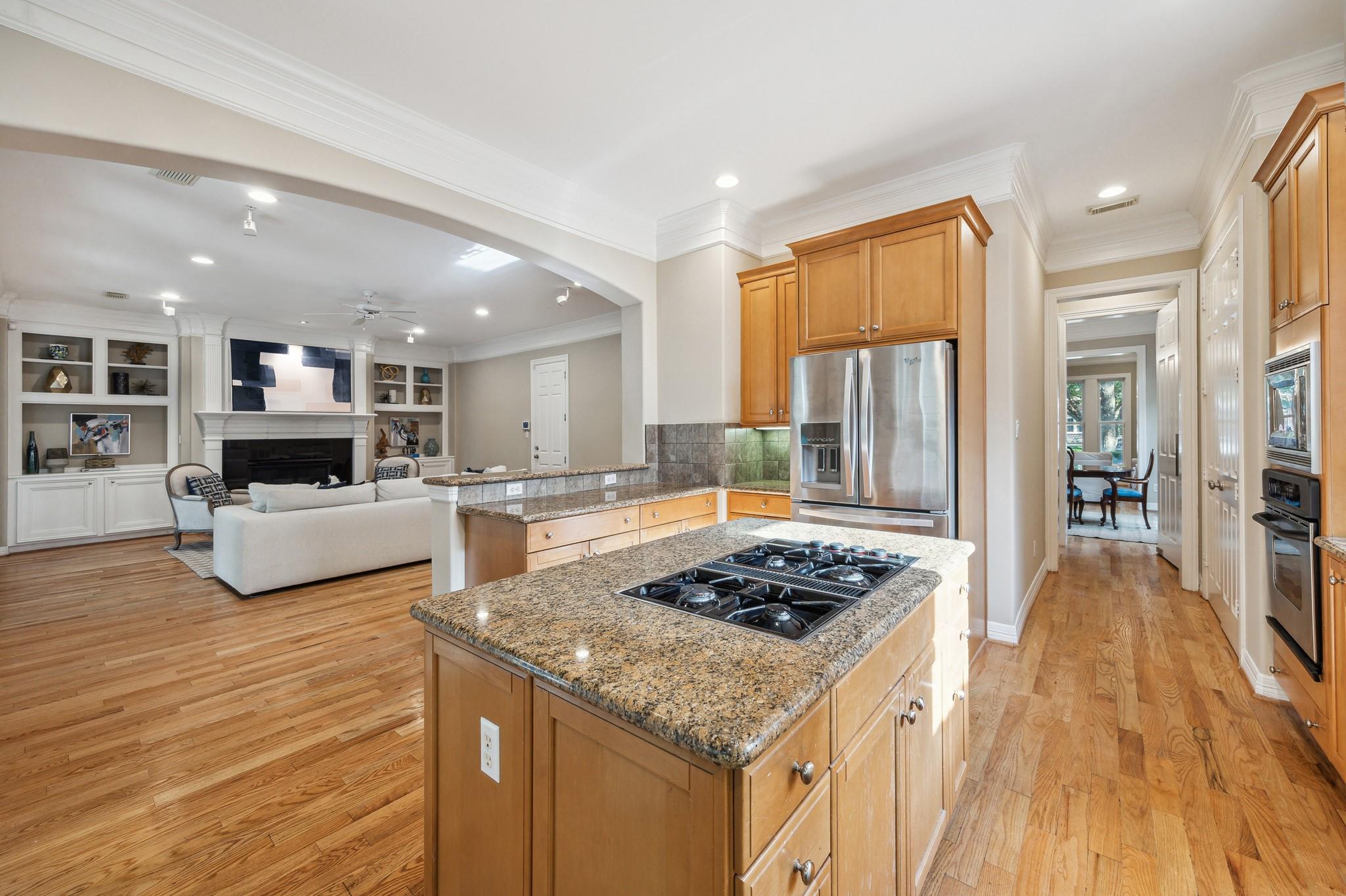 3614 University Boulevard