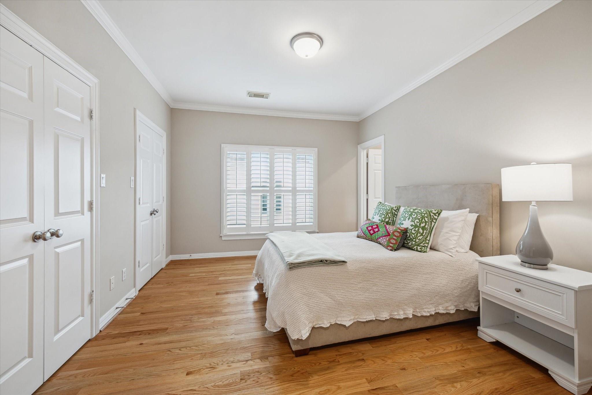 3614 University Boulevard