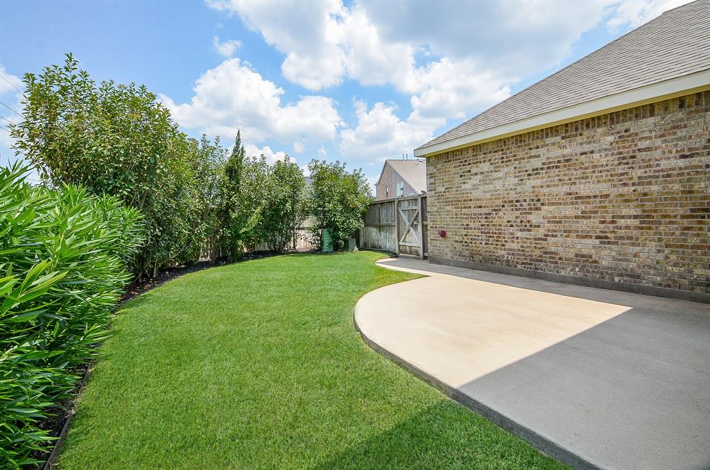 8946 Summer Iris Trail