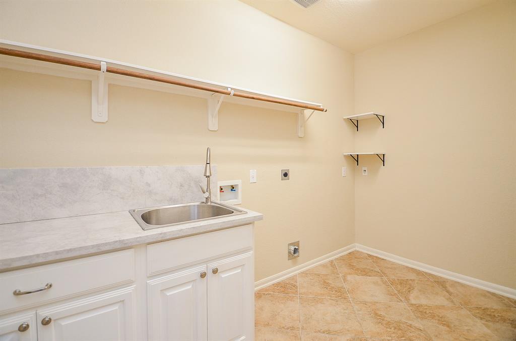 8946 Summer Iris Trail