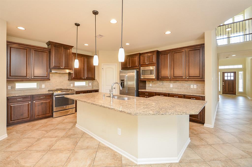 8946 Summer Iris Trail