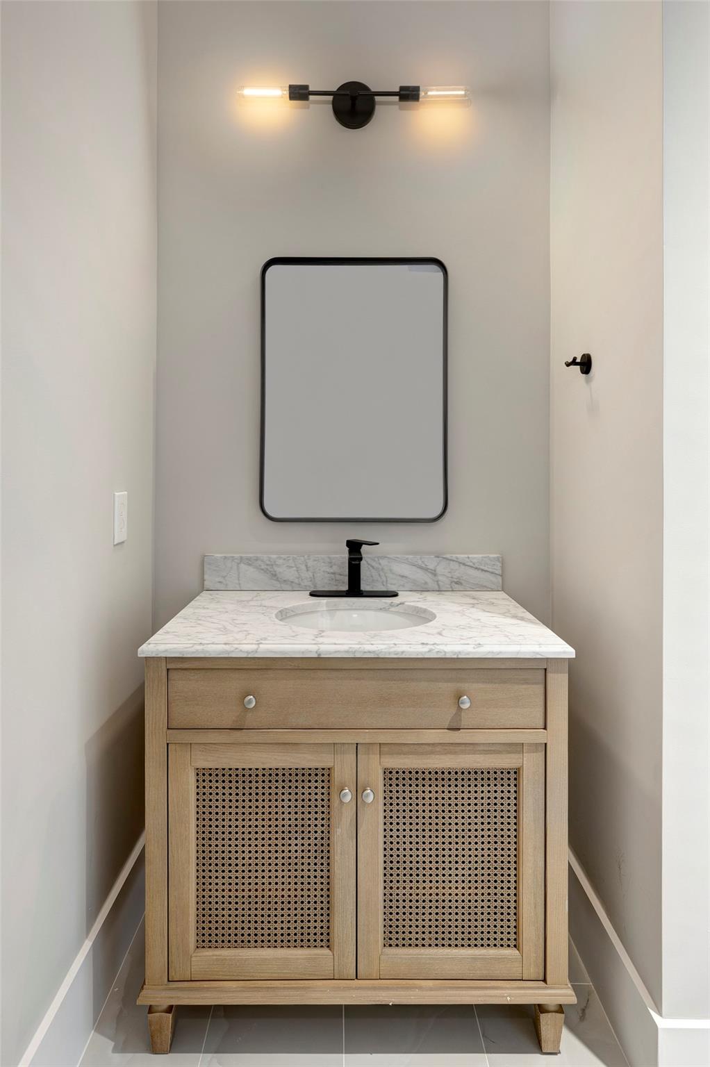 4043 Blue Bonnet Boulevard