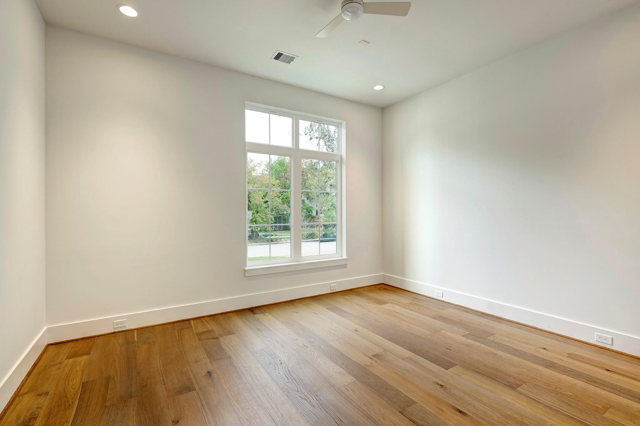 4043 Blue Bonnet Boulevard