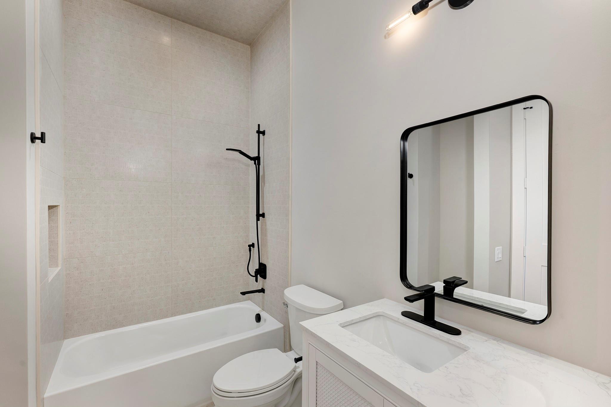 4043 Blue Bonnet Boulevard