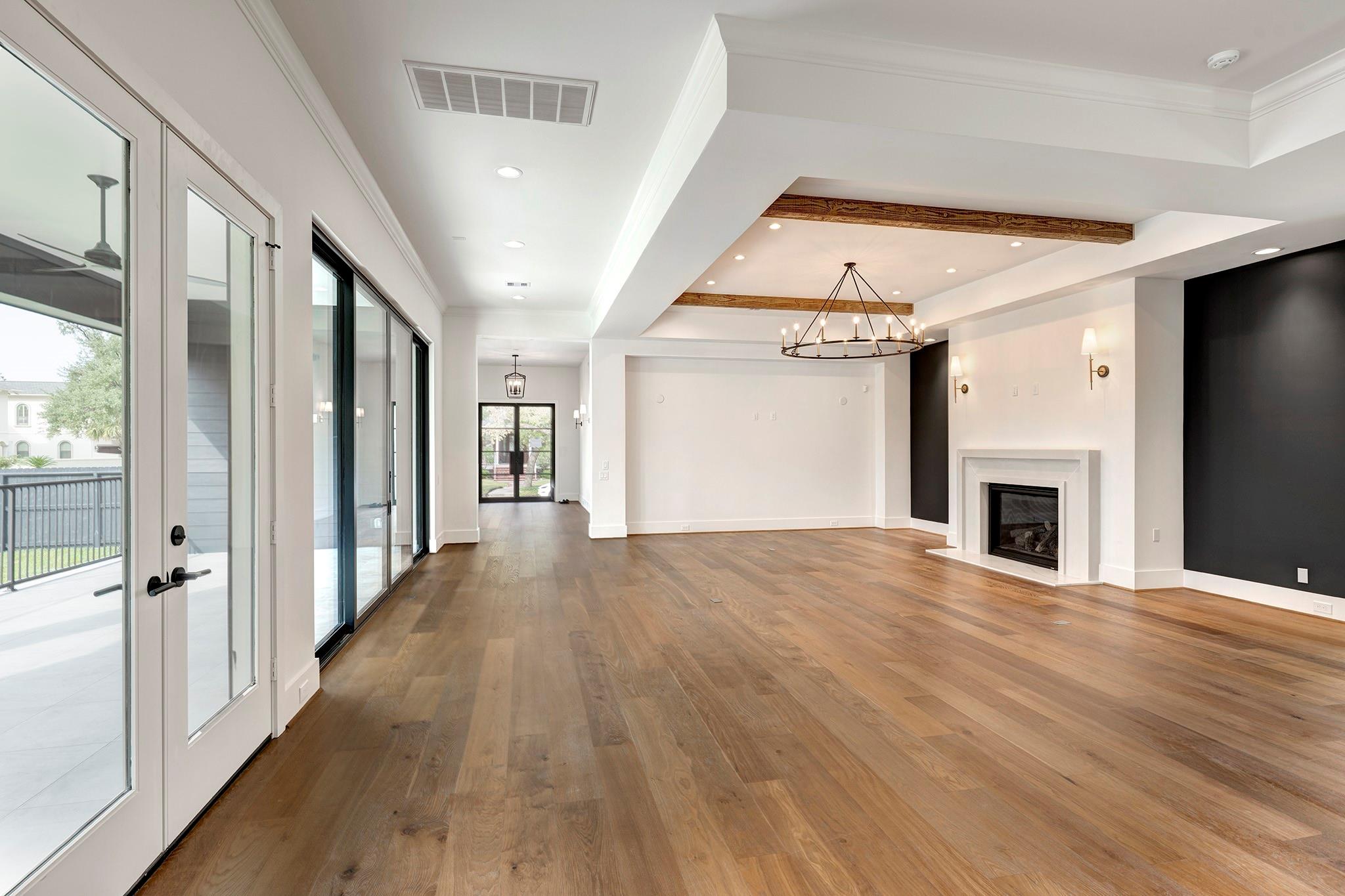 4043 Blue Bonnet Boulevard