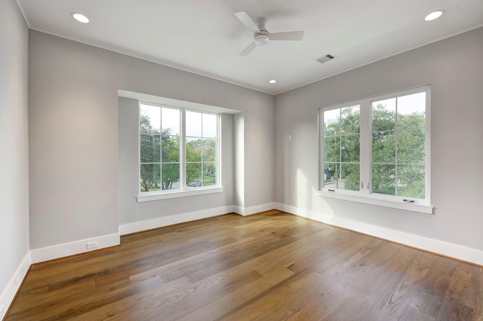 4043 Blue Bonnet Boulevard