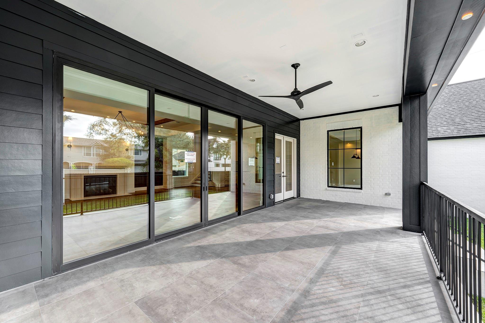 4043 Blue Bonnet Boulevard