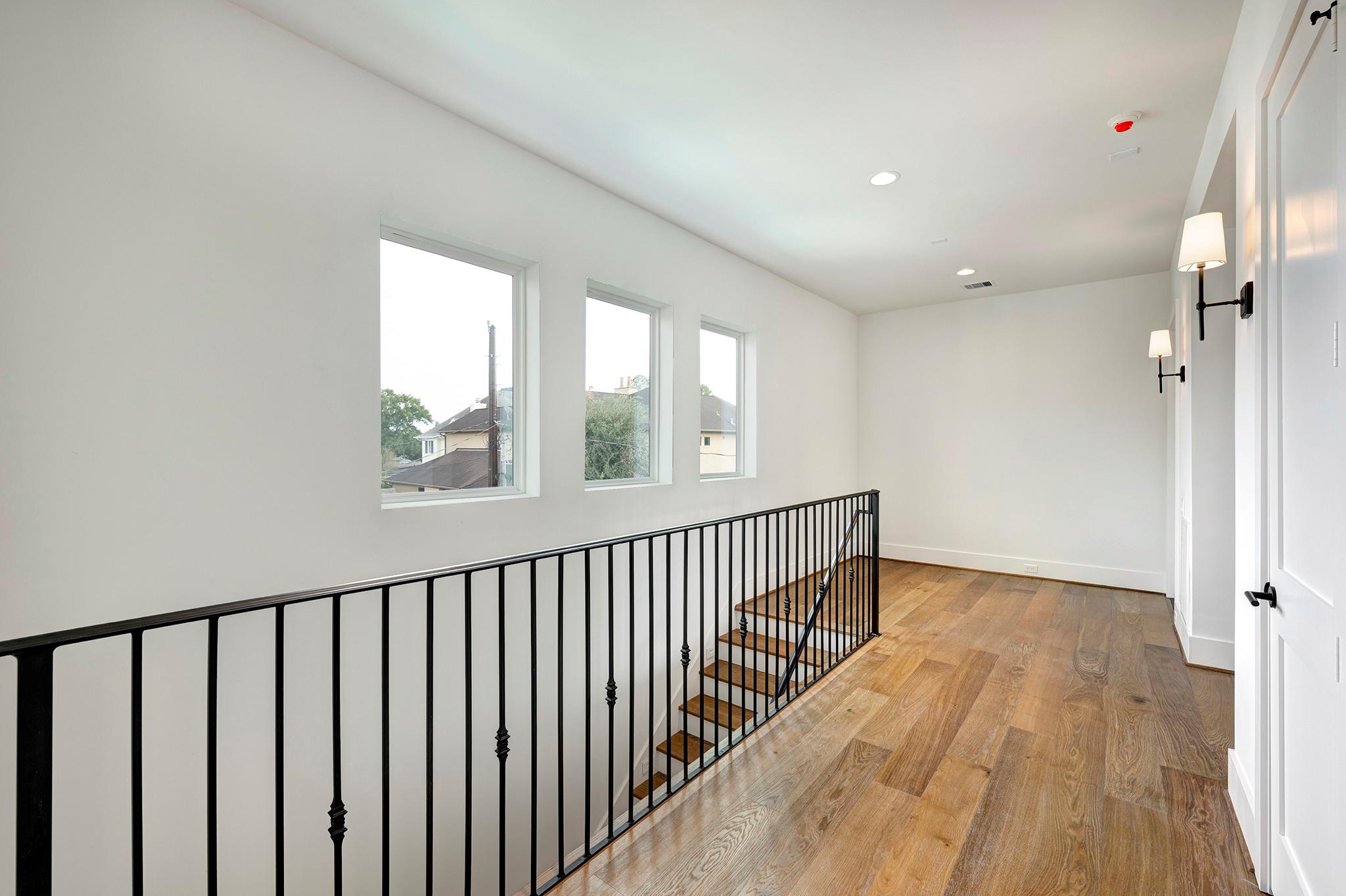 4043 Blue Bonnet Boulevard