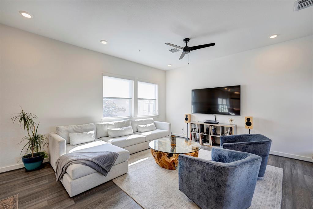 1422 W 23rd Street # C